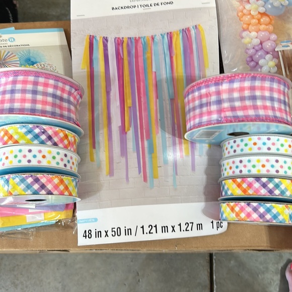 Party Decorations - Picture 3 of 8